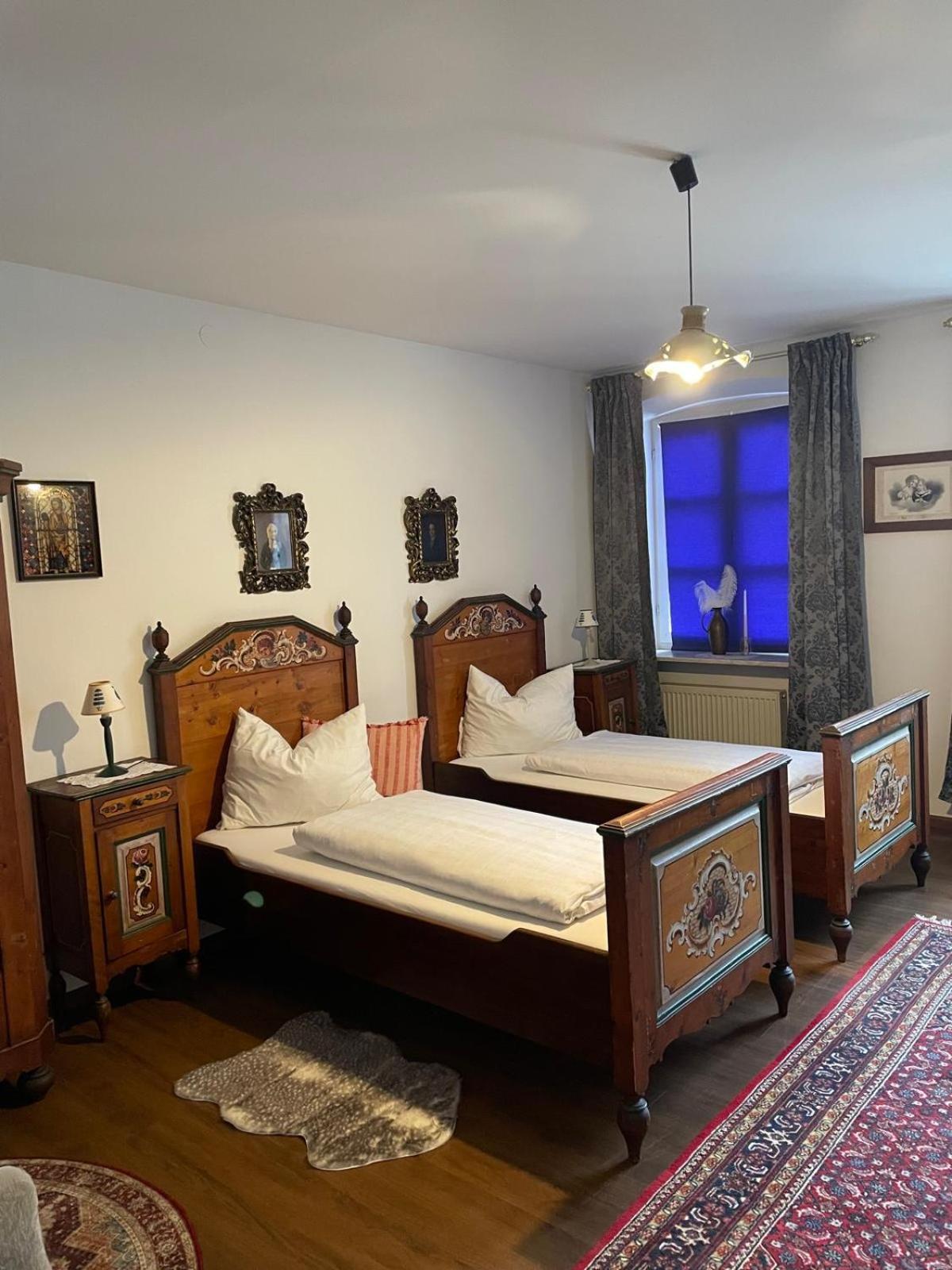 Il Castello Hotel Haiming Buitenkant foto