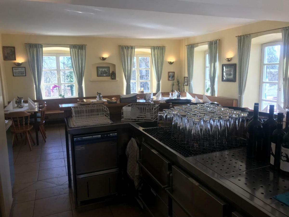 Il Castello Hotel Haiming Buitenkant foto